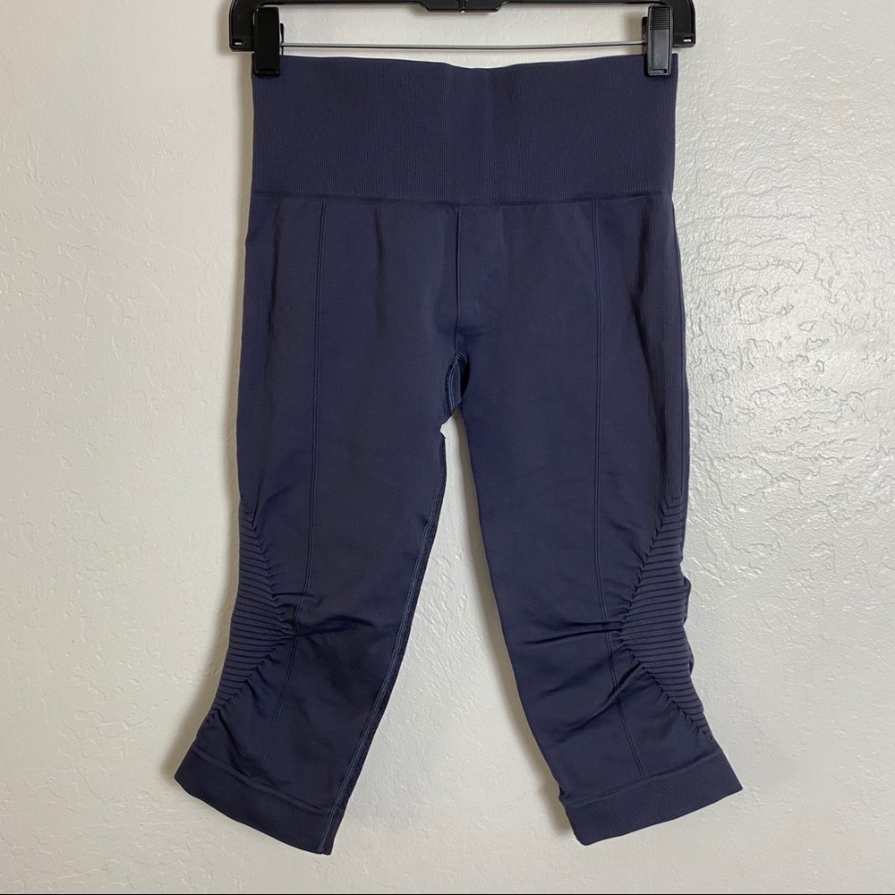 Lululemon Seamless Crop Leggings 6